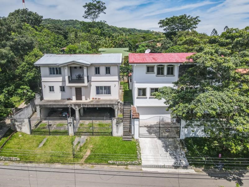 House with dream view in Rodeo de Ciudad Colon, an investment opportunity.
